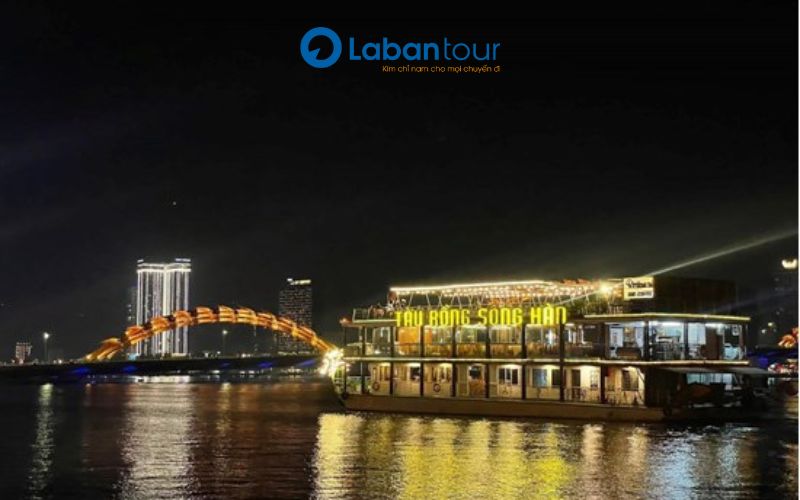 Du thuyền tàu Rồng Sông Hàn