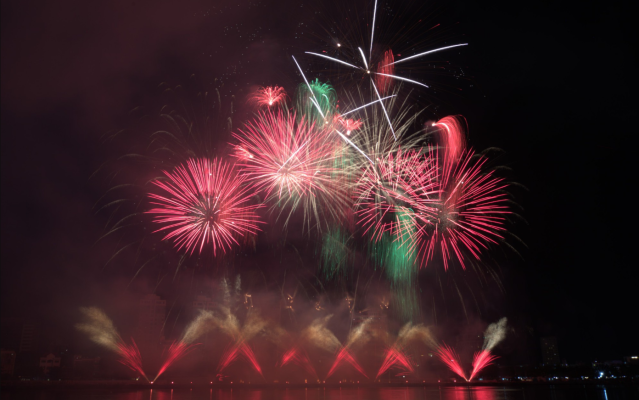 Khai mạc lễ hội pháo hoa quốc tế Đà Nẵng