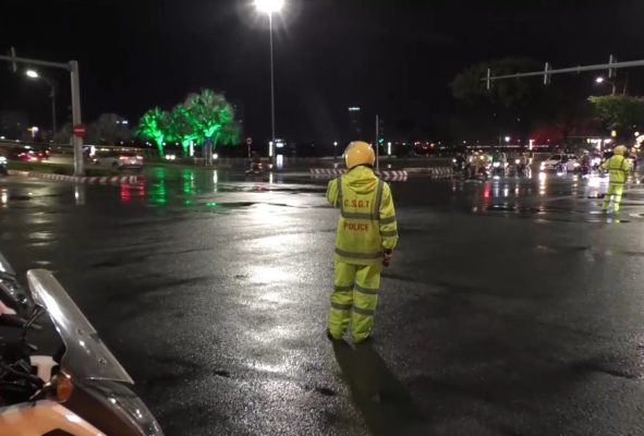 cấm phương tiện di chuyển