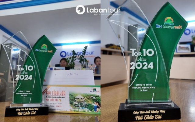Kỷ niệm chương "Top 10 kinh doanh năm 2024" khẳng định vị thế của La Bàn Tour