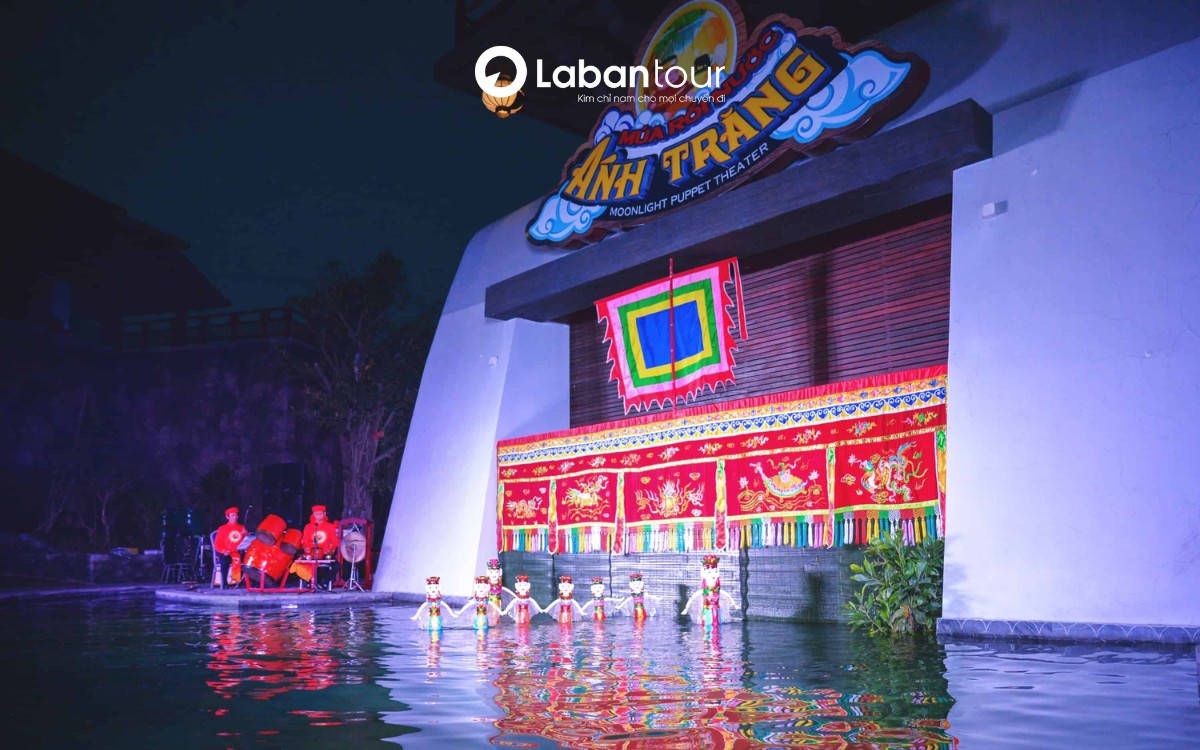 Múa rối nước Ánh Trăng Sunworld Hạ Long