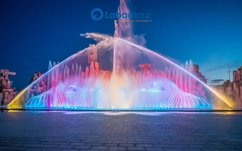 Show biểu diễn Nhạc Nước VinWonders Nam Hội An