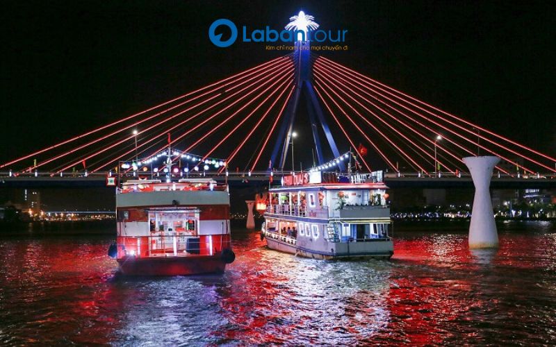Khám phá Sông Hàn về đêm trên du thuyền