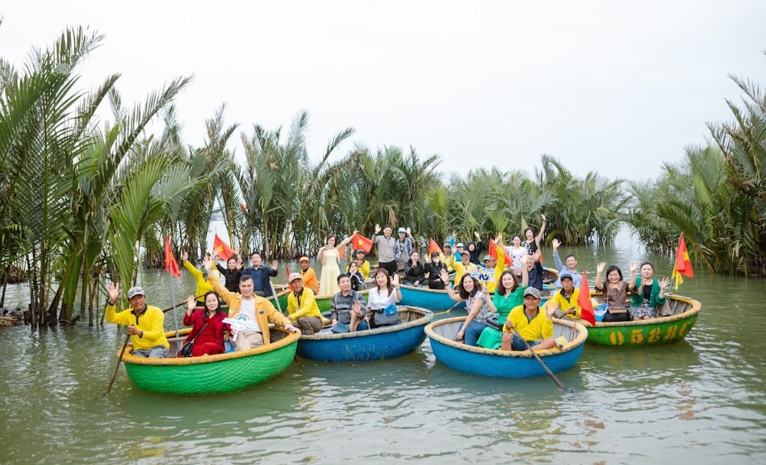 Dịch vụ của La Bàn Tour