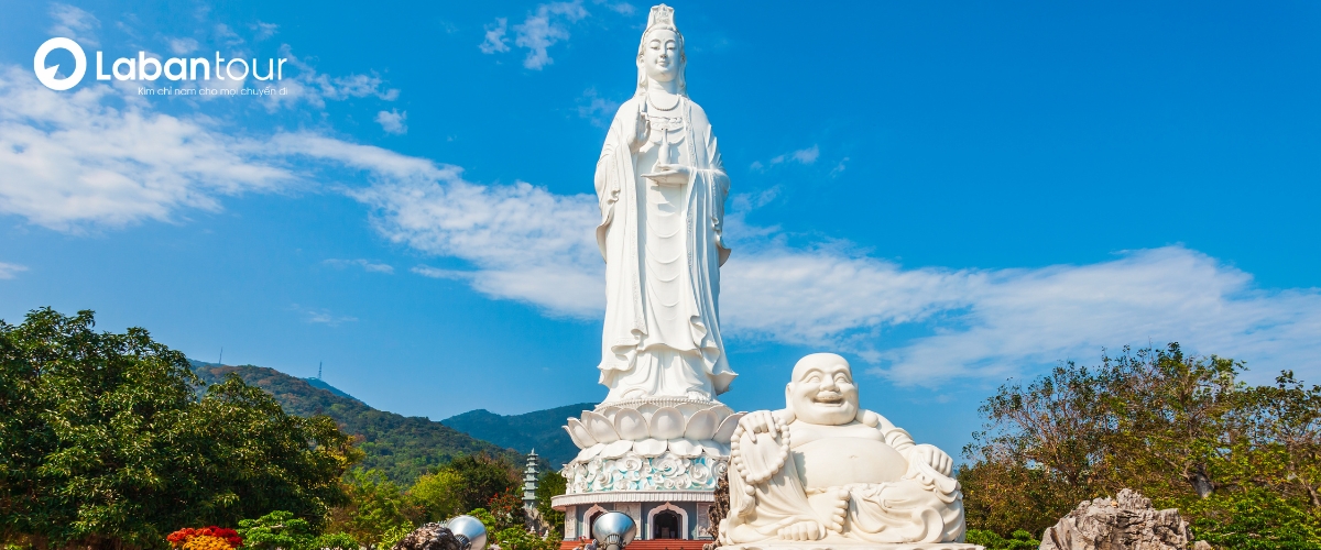 Chùa Linh Ứng ở bán đảo Sơn Trà thuộc bản đồ du lịch Đà Nẵng 