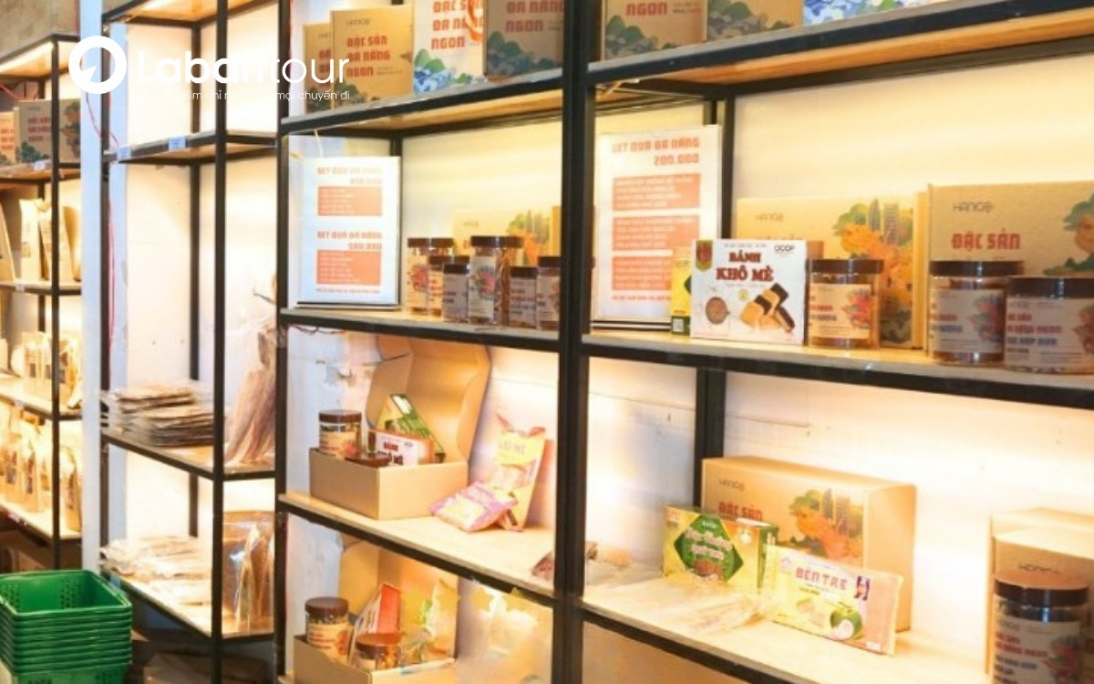 Chi phí đi Đà Nẵng 3 ngày 2 đêm: Chi phí mua sắm quà và phát sinh