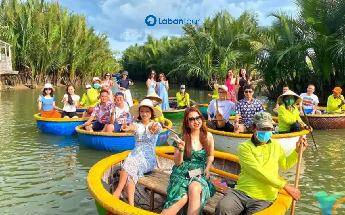 Rừng Dừa Bảy Mẫu là địa điểm checkin của đông đảo du khách