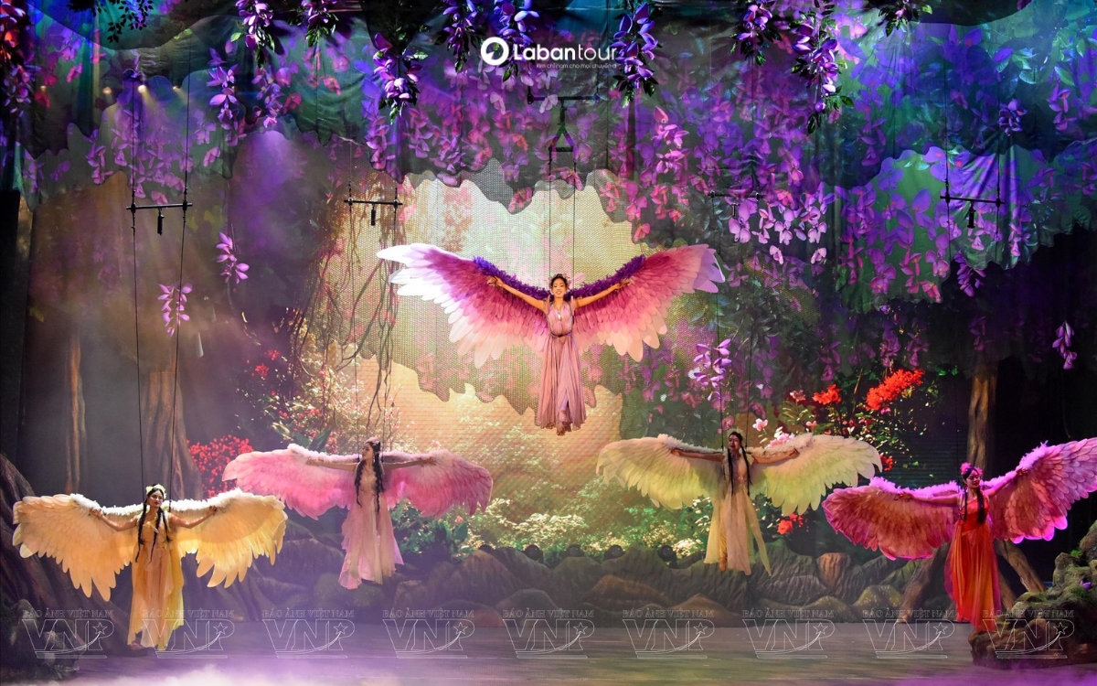Tiên Sa Show kể chuyện con người và đất trời Đà Nẵng 
