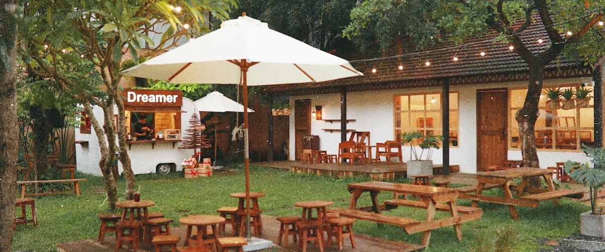 Dreamer - quán cafe view đẹp Đà Nẵng có không gian mộng mơ 