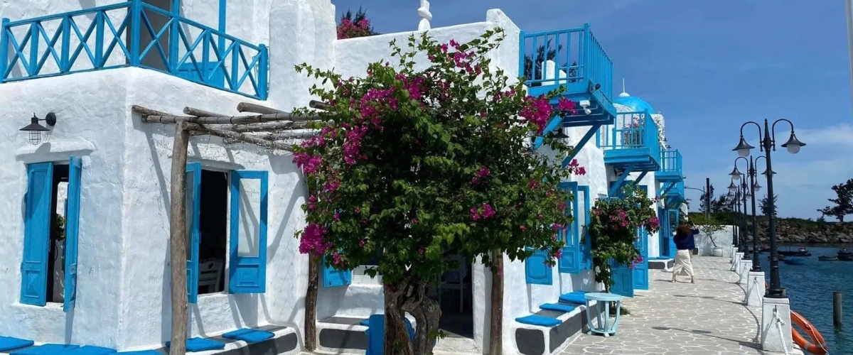 Sơn Trà Marina là quán cà phê “làm mưa làm gió” và được đánh giá quán cafe view đẹp Đà Nẵng