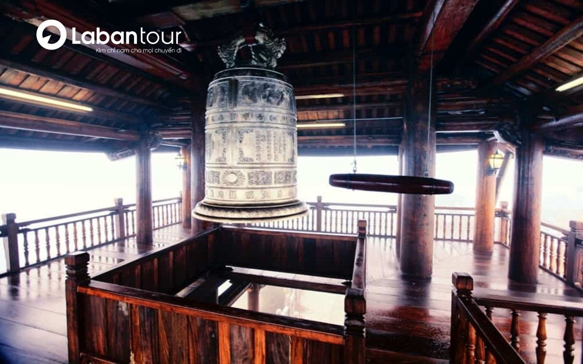 Lầu Chuông tại Sun World Bà Nà HIlls