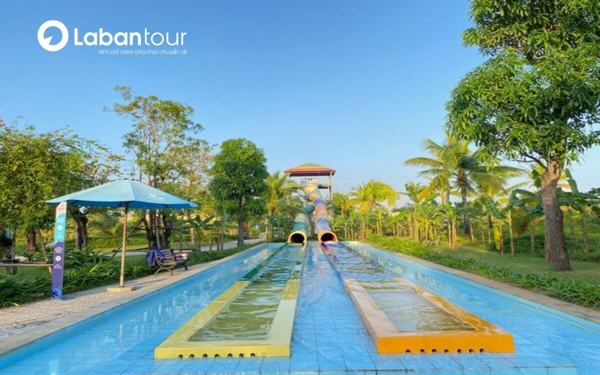 Đường trượt Thần Long tại VinWonders Nam Hội An