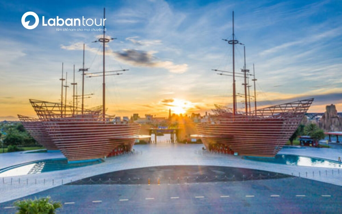 Bến cảng Giao Thoa - Cổng vào kỳ quan tại VinWonders Nam Hội An