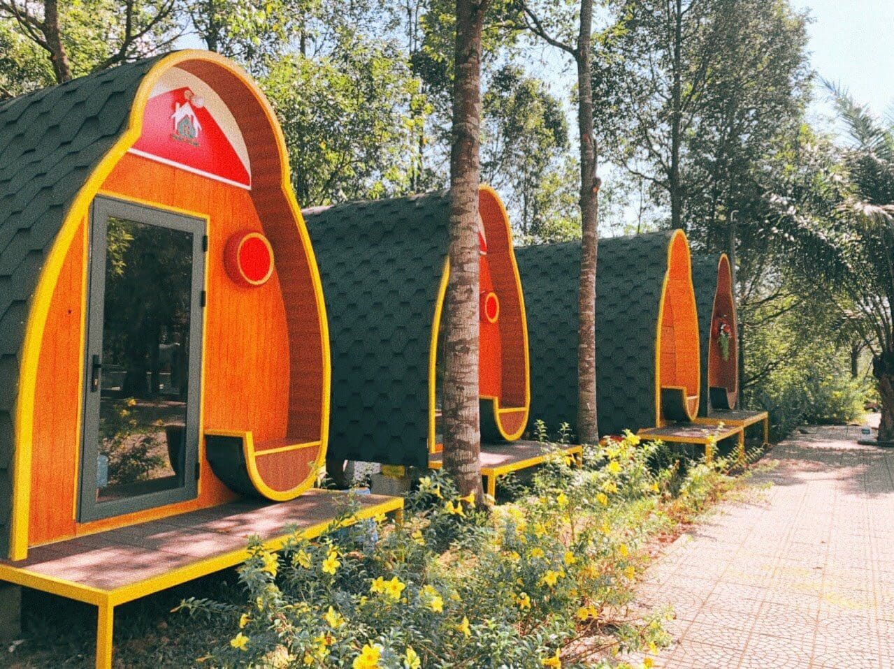 Lưu trú qua đêm tại Khu du lịch Hòa Phú Thành