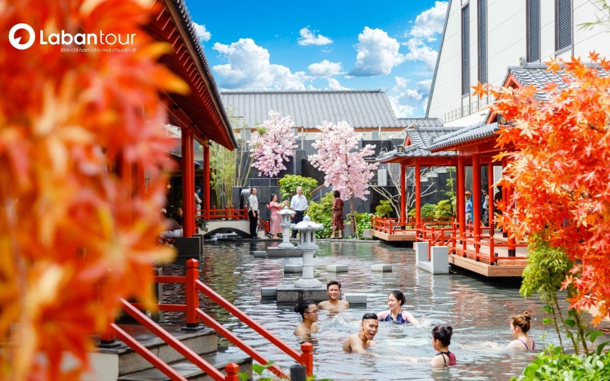 Khu Onsen & Spa chuẩn Nhật Bản tại Mikazuki Water Park 365