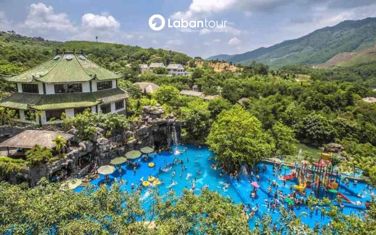 Mua vé Núi Thần Tài giá tốt, uy tín ở đâu?