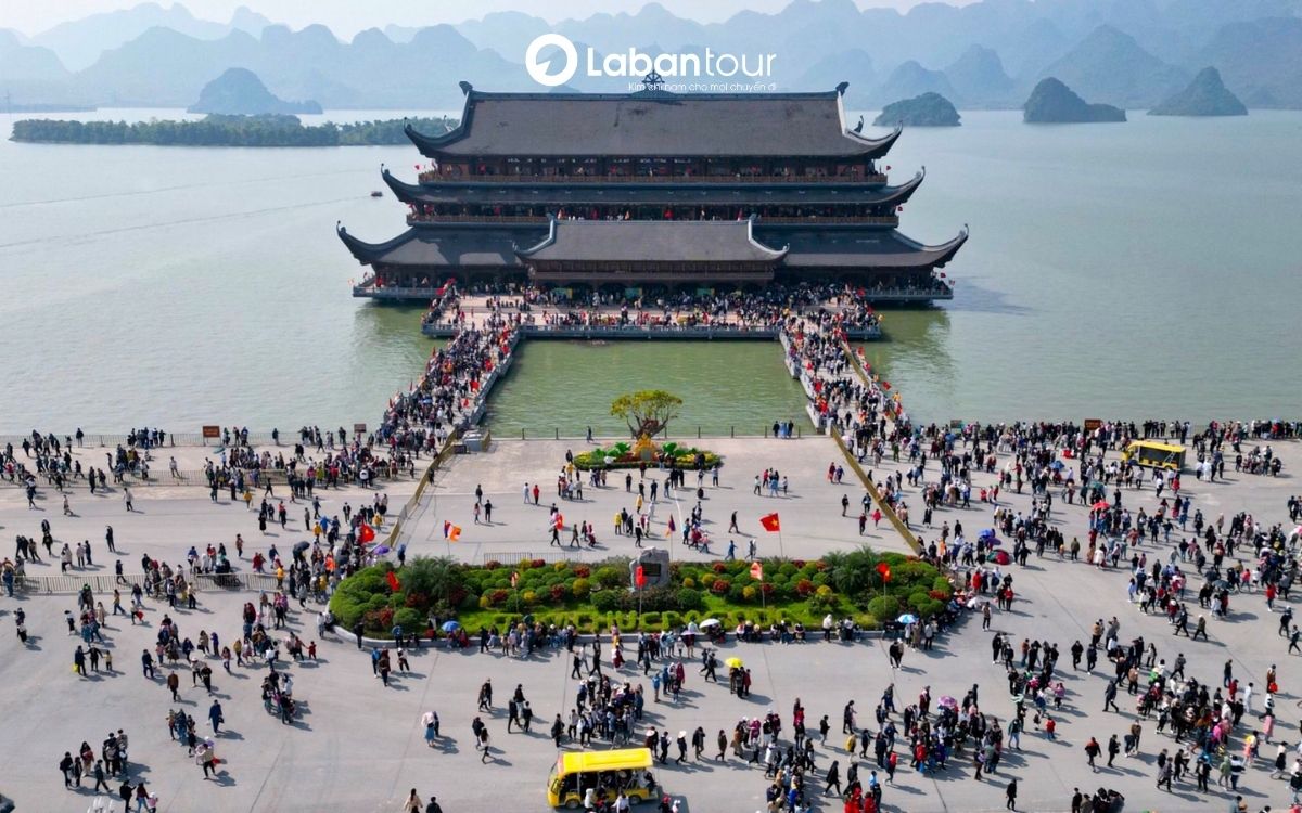 tết nên đi chùa ngày nào