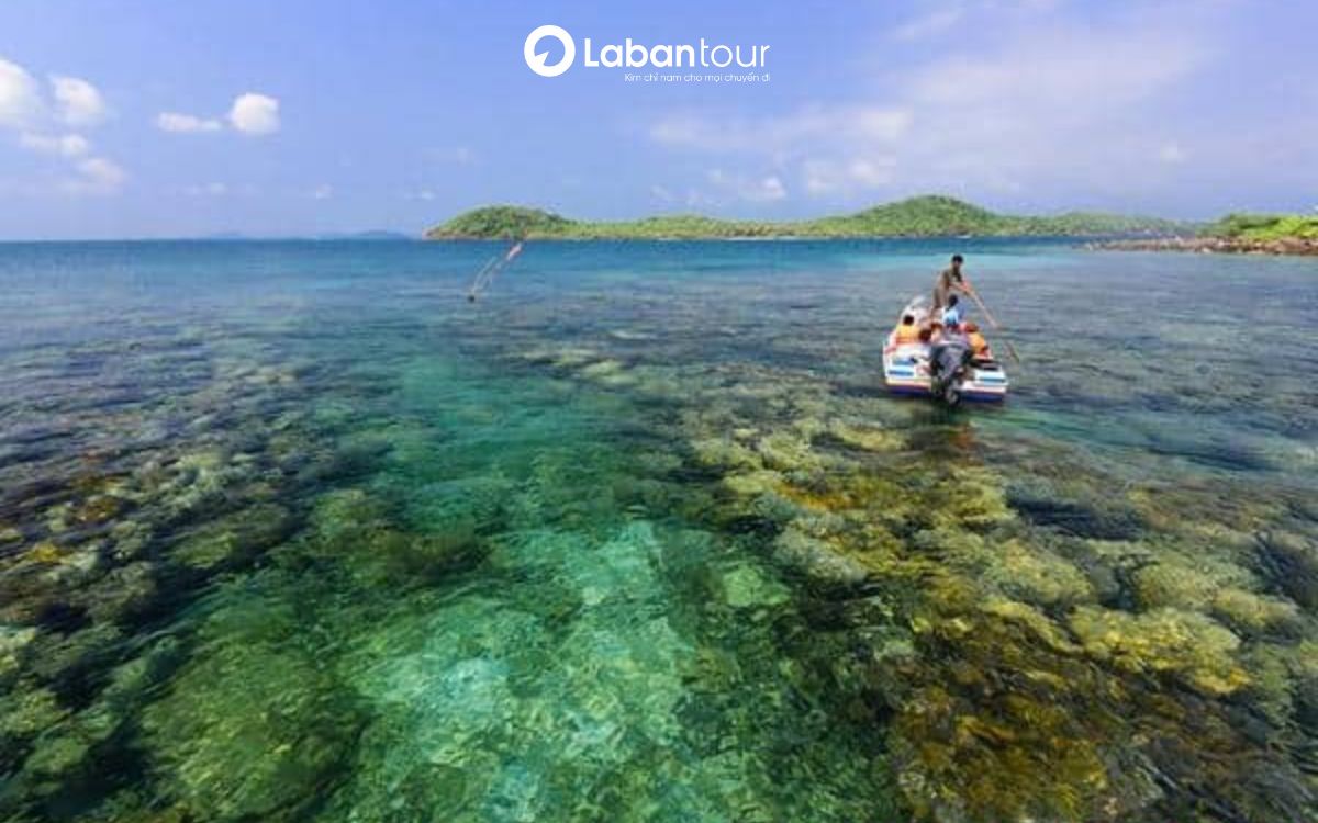  đi hòn móng tay tự túc