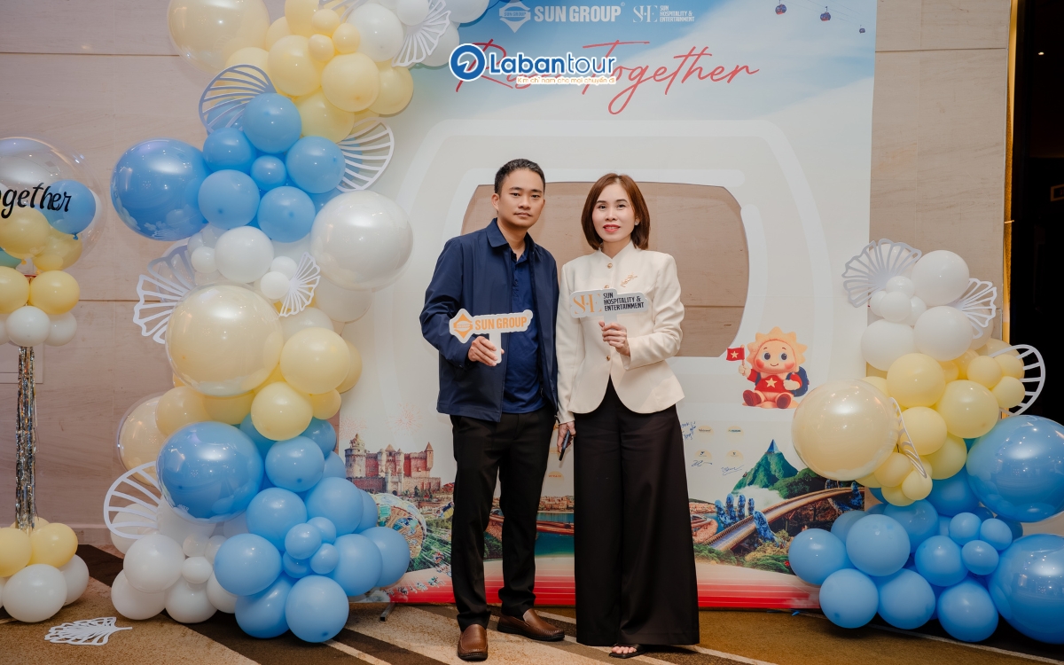 Sự kiện “Tổng kết kinh doanh 2025 & Kick-off 2026” với sự tham gia của La Bàn Tour 