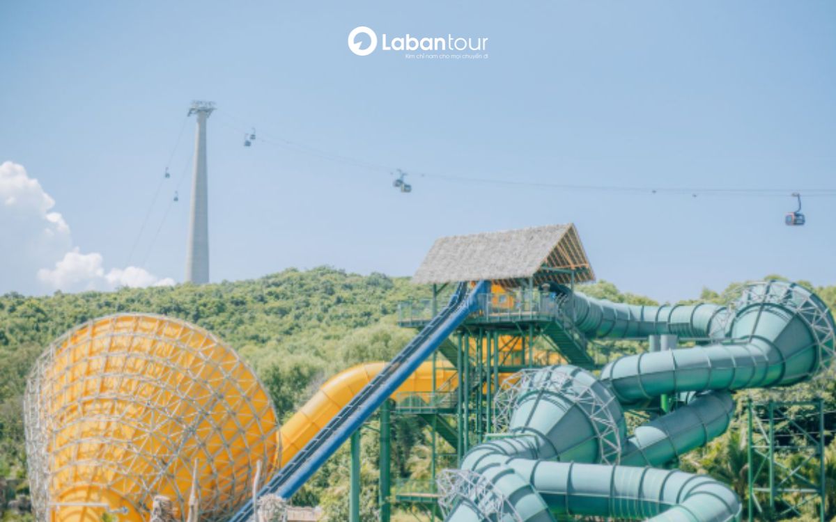 công viên nước aquatopia water park