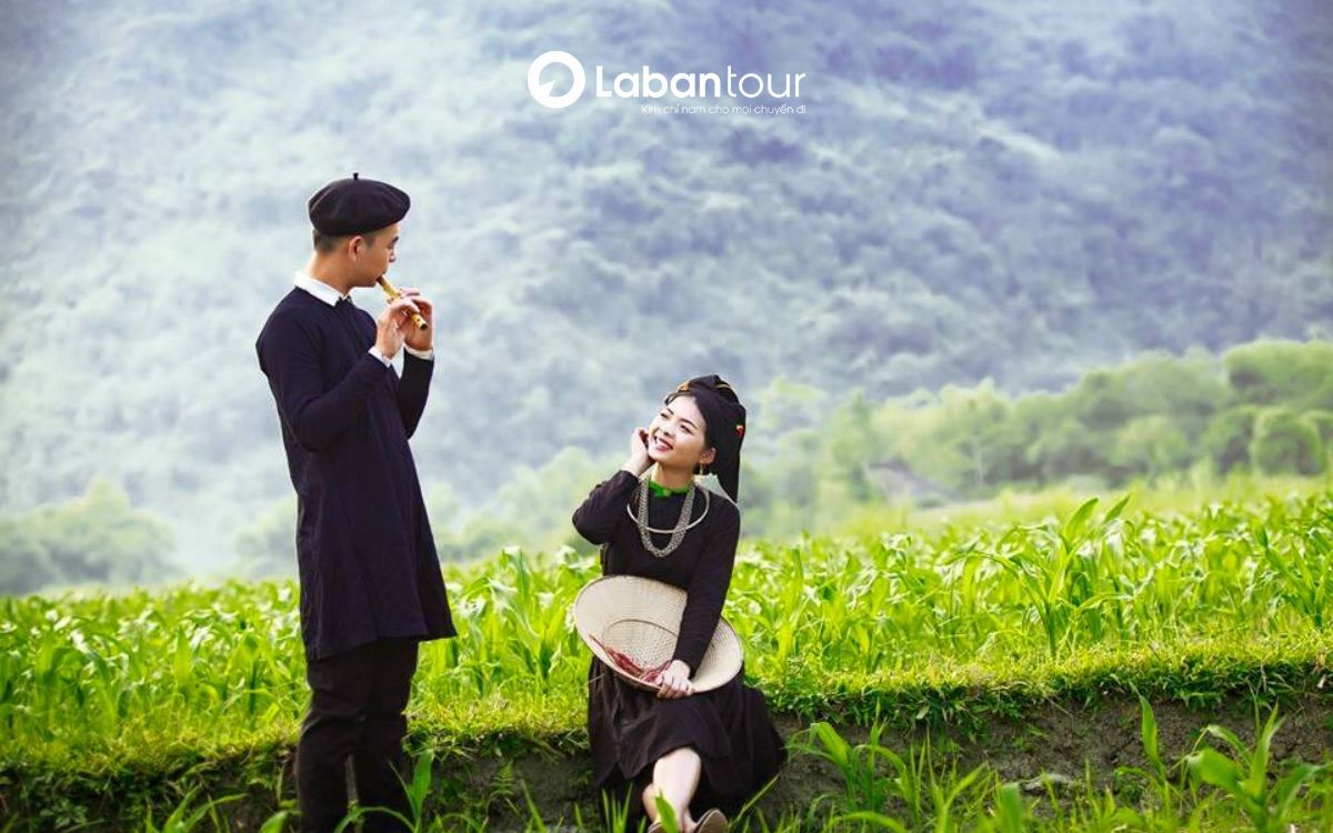 trang phục các dân tộc ở sa pa