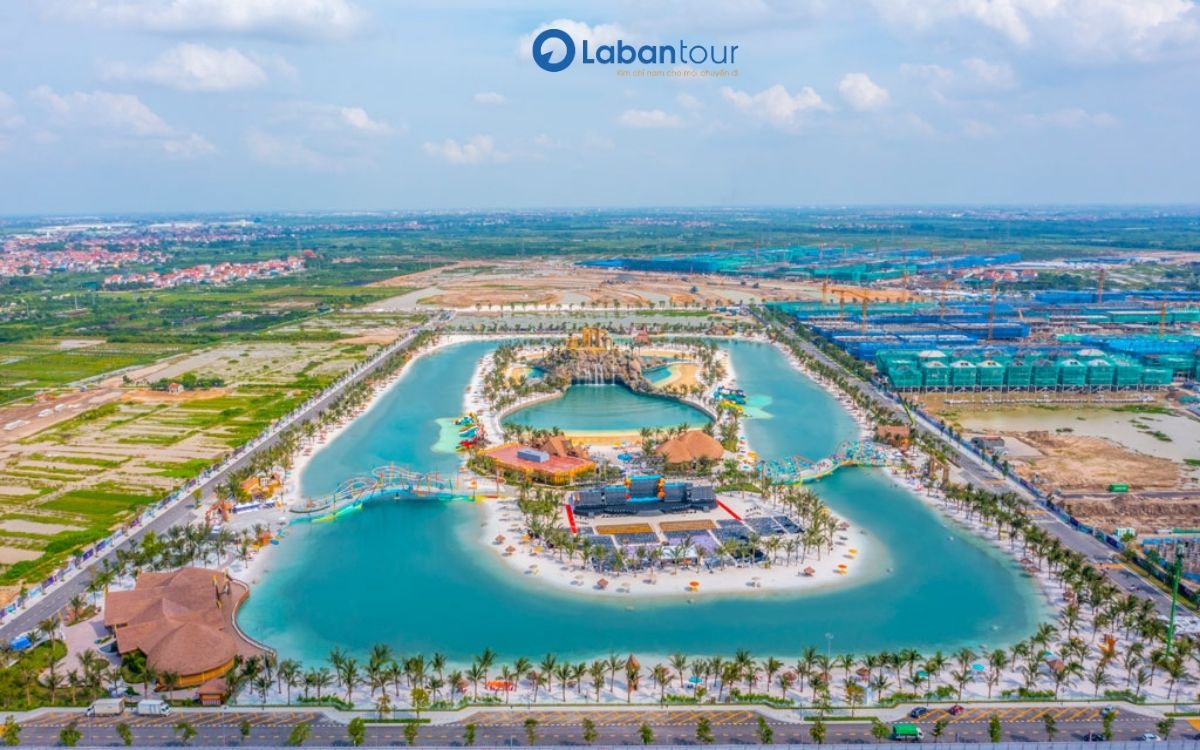 Trải nghiệm biển nhân tạo ở VinWonders Wave Park