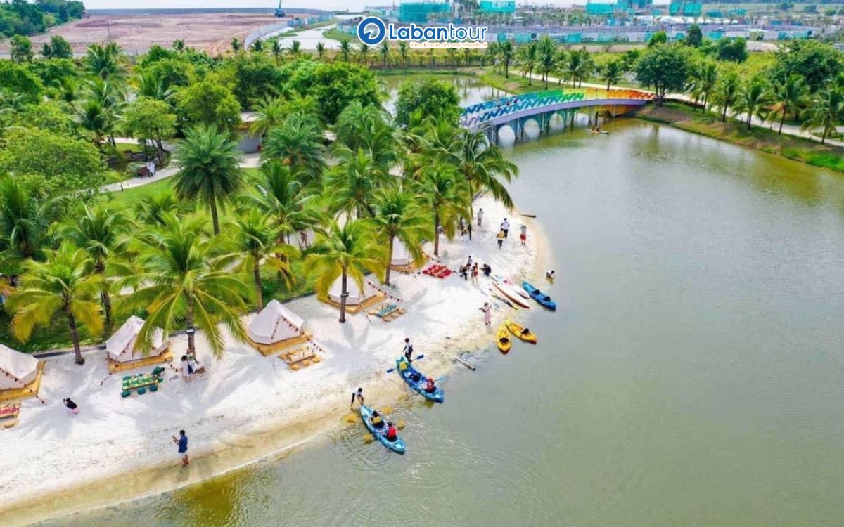 Biển hồ giữa lòng thành phố tại Công viên Grand Park