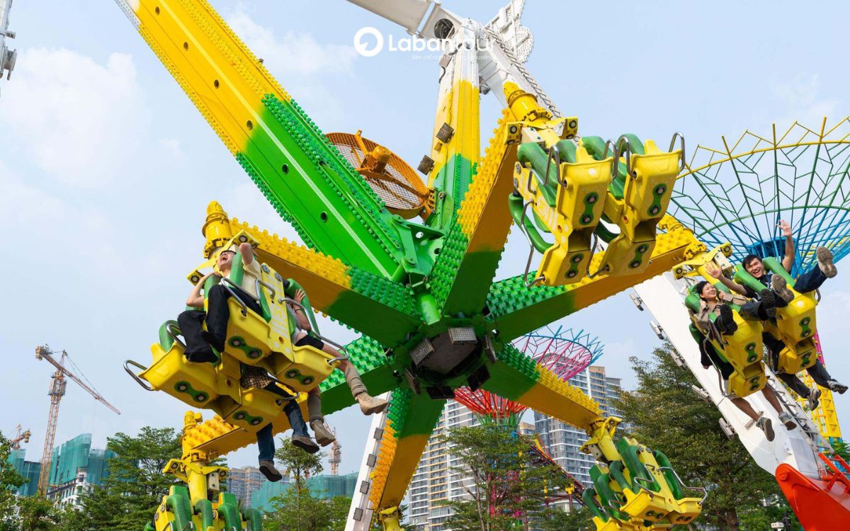 Vùng đất chiến binh là tổ hợp các trò chơi cảm giác mạnh