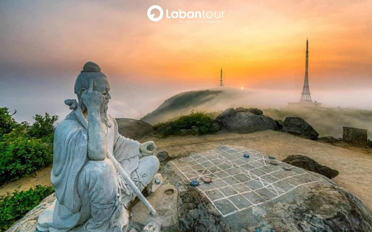 bán đảo Sơn Trà Đà Nẵng có gì