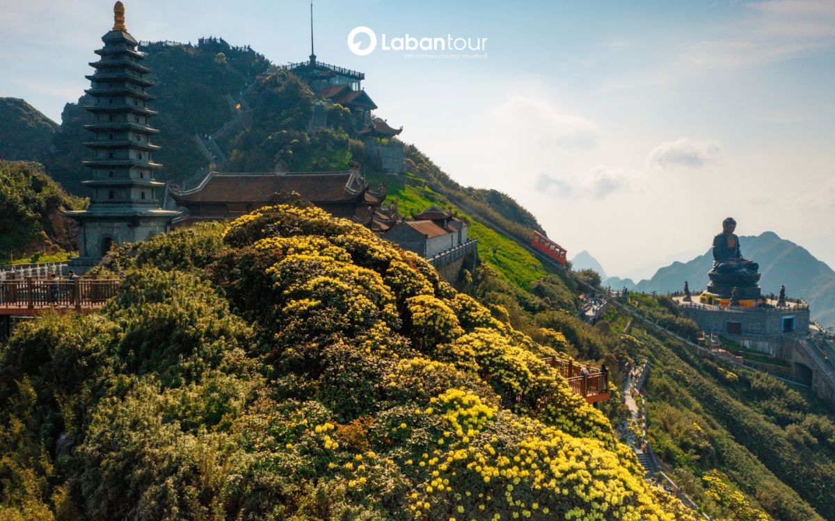 đi sapa tháng 4 mặc gì