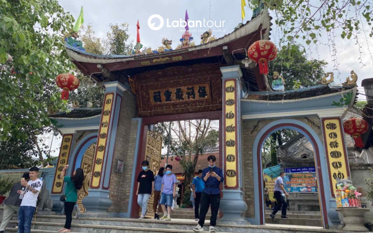 đền bảo hà lào cai