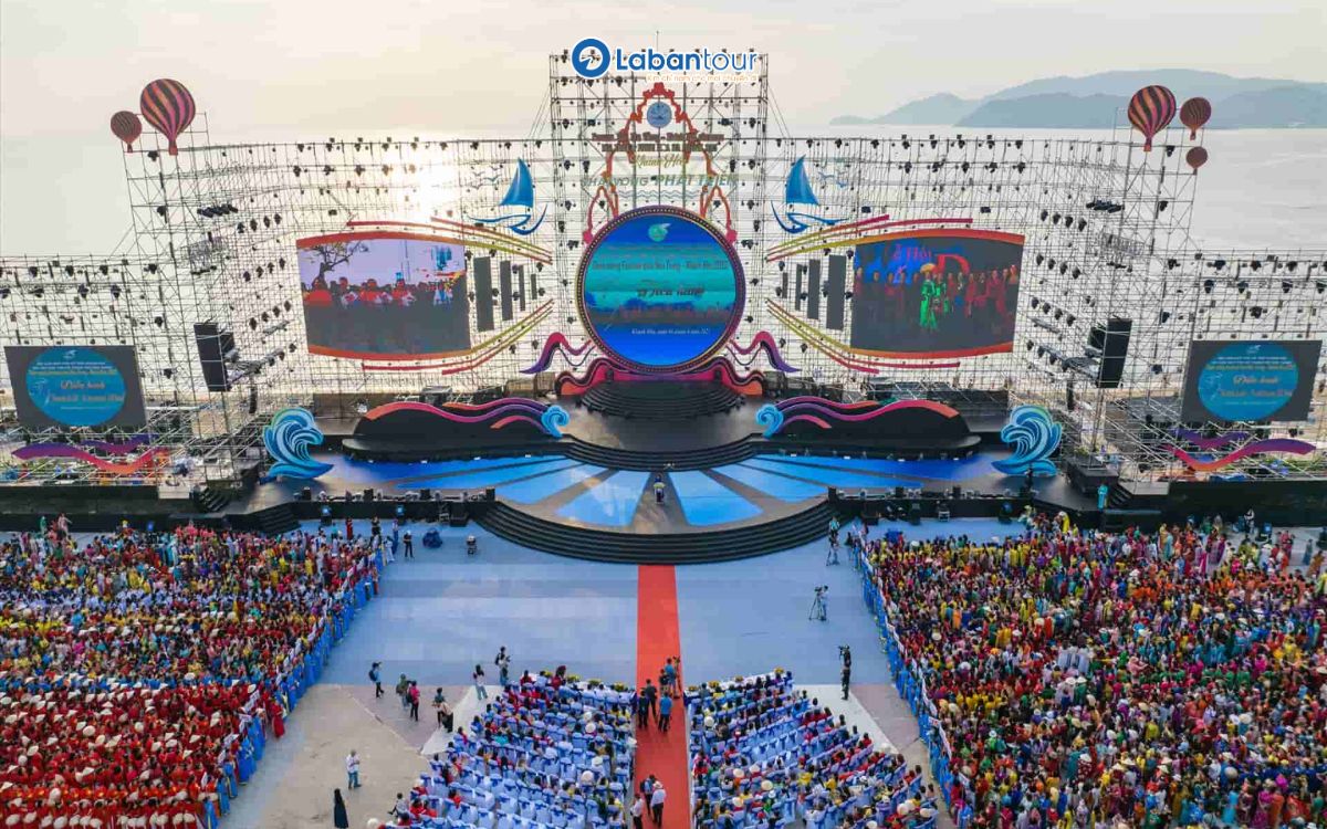 lễ hội mùa hè Việt Nam