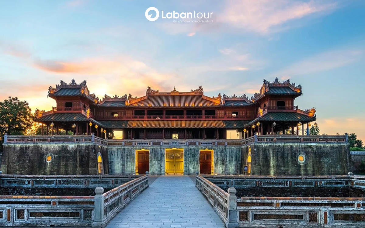 tháng 11 nên đi đâu