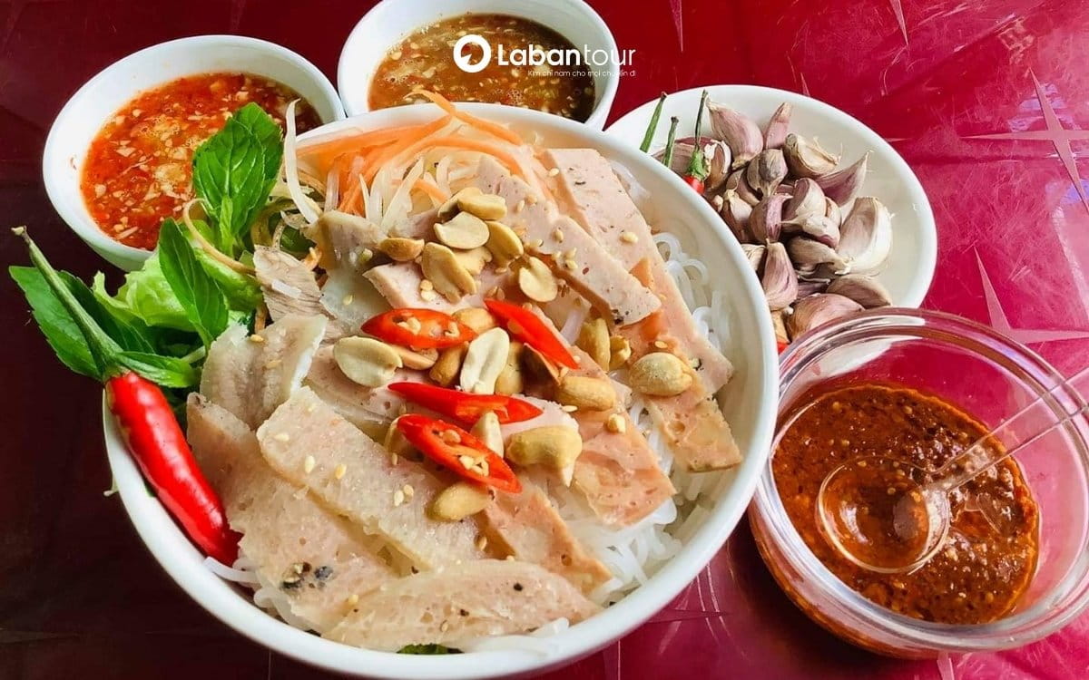 chợ đông ba huế
