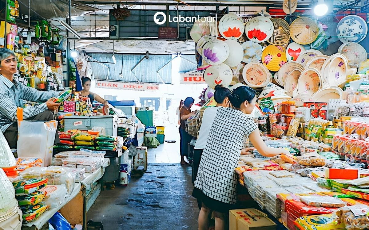 chợ đông ba huế