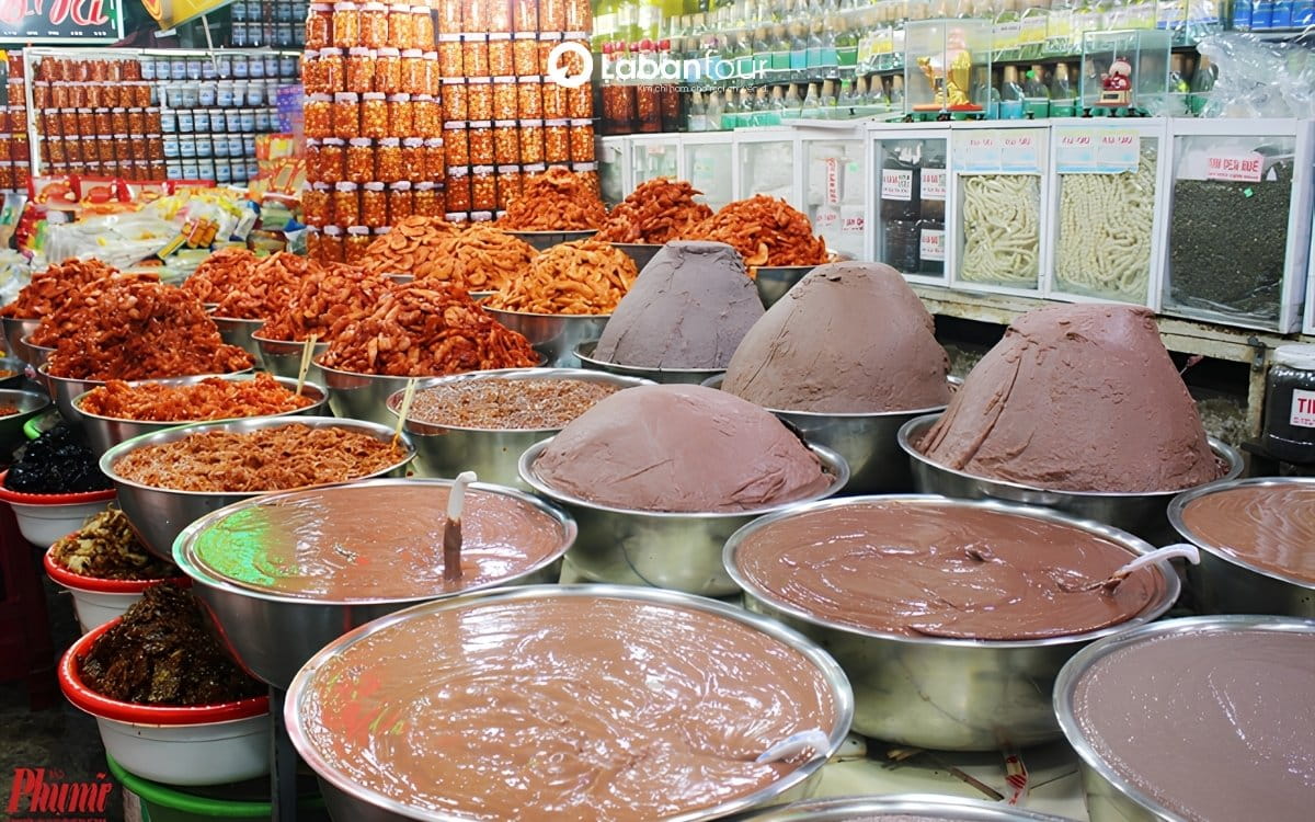 chợ đông ba huế