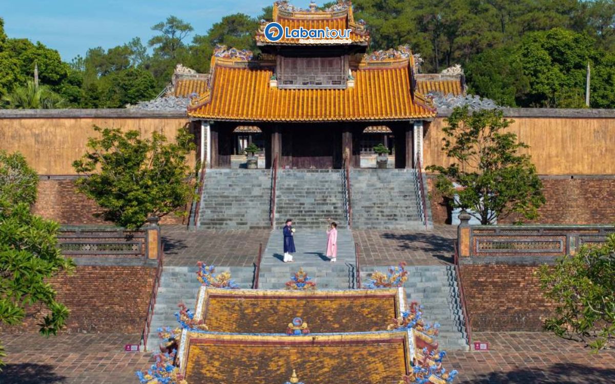 lăng tẩm thời nguyễn