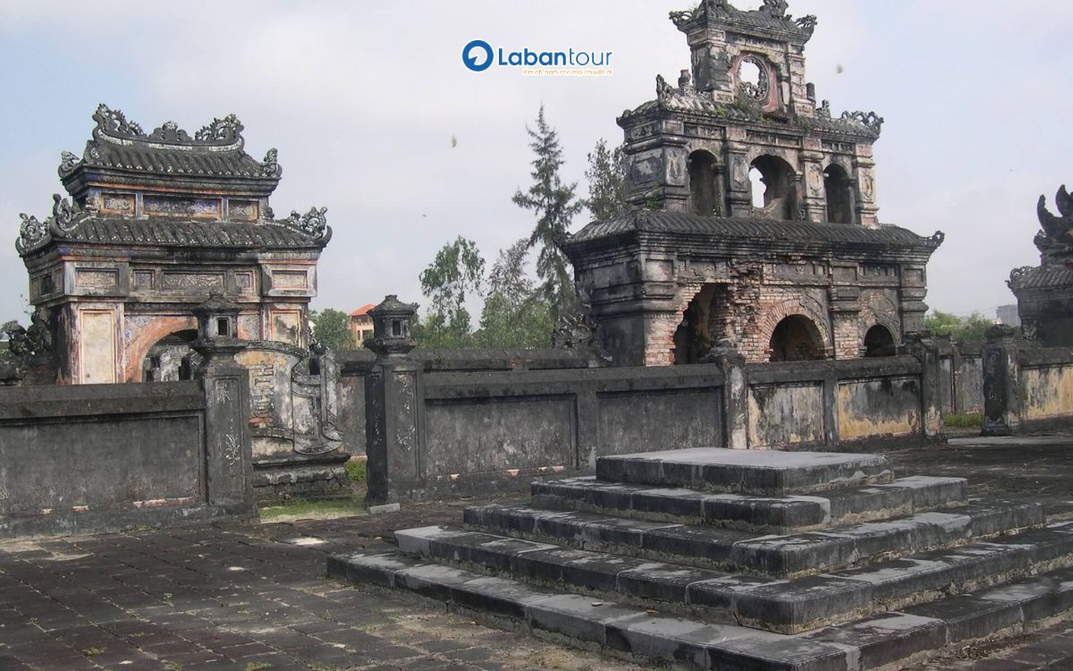 lăng tẩm thời nguyễn