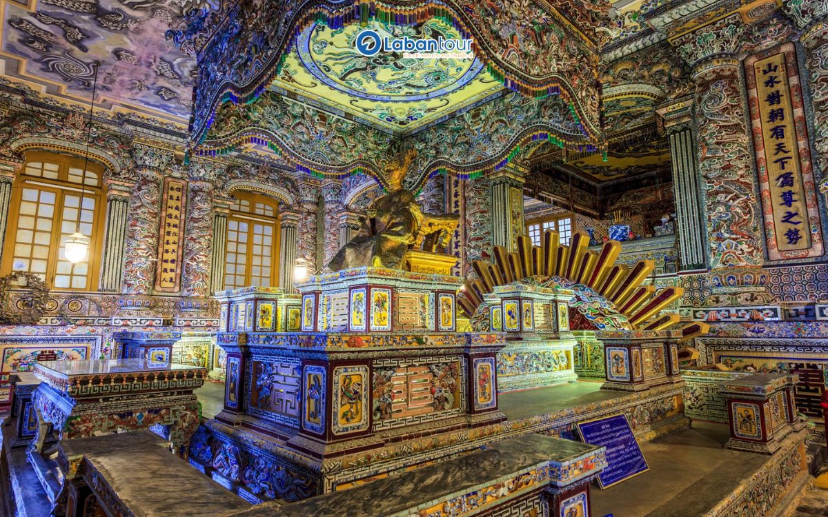 lăng tẩm thời nguyễn