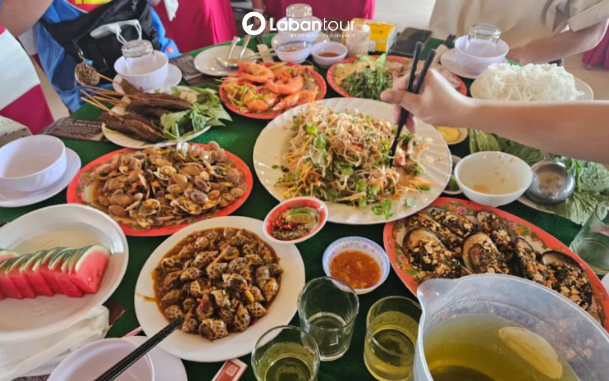 lăng cô huế