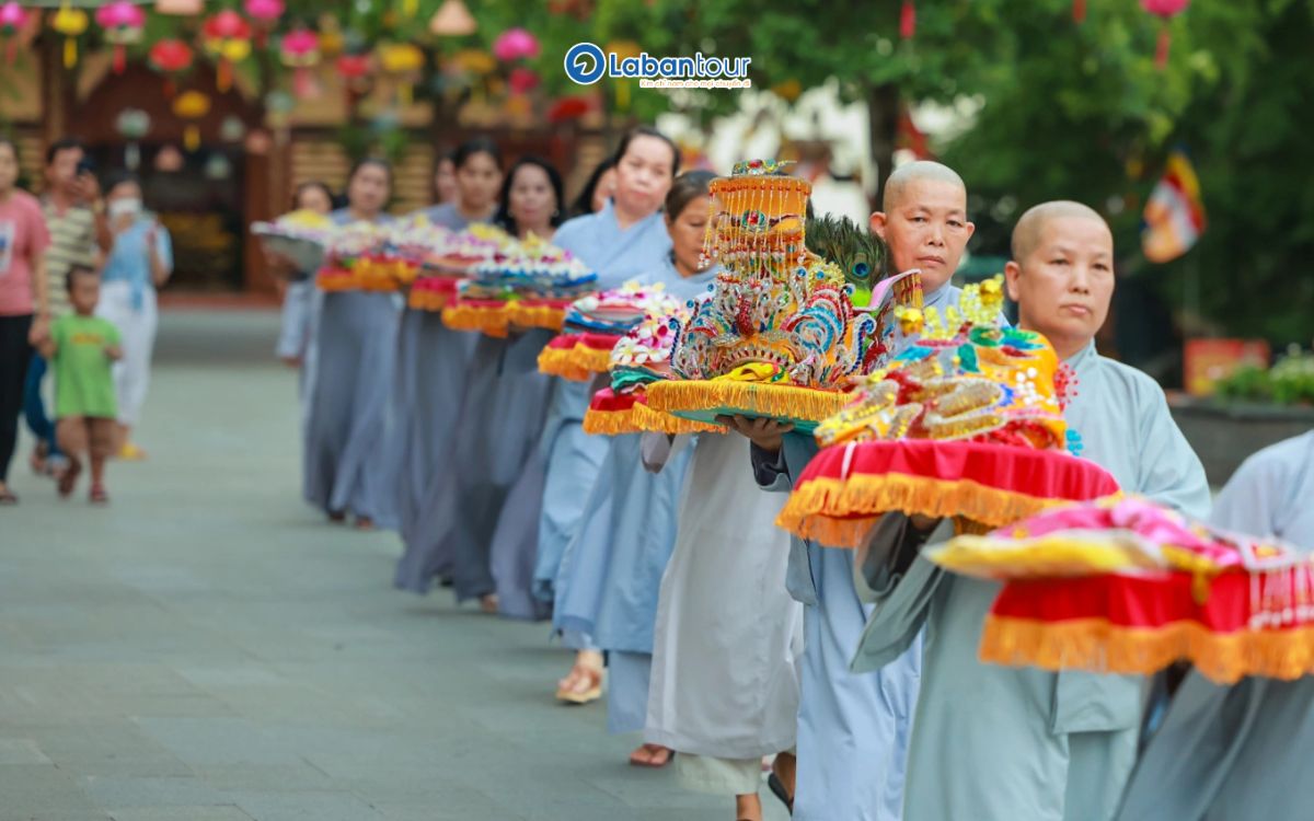 lễ vía Bà Linh Sơn Thánh Mẫu