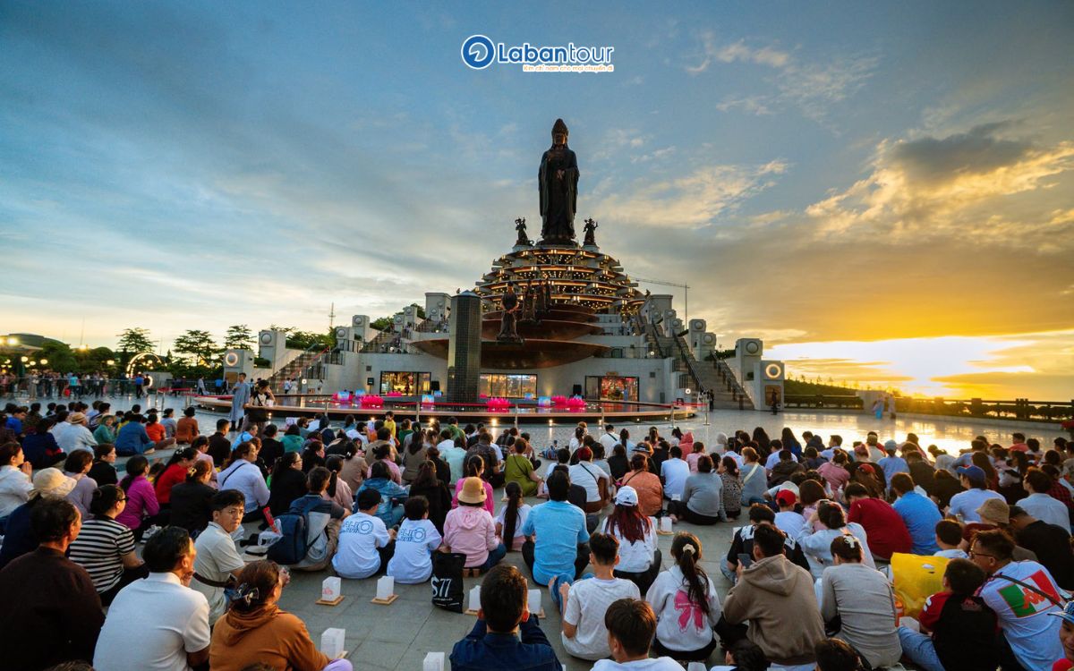 lễ vía Bà Linh Sơn Thánh Mẫu