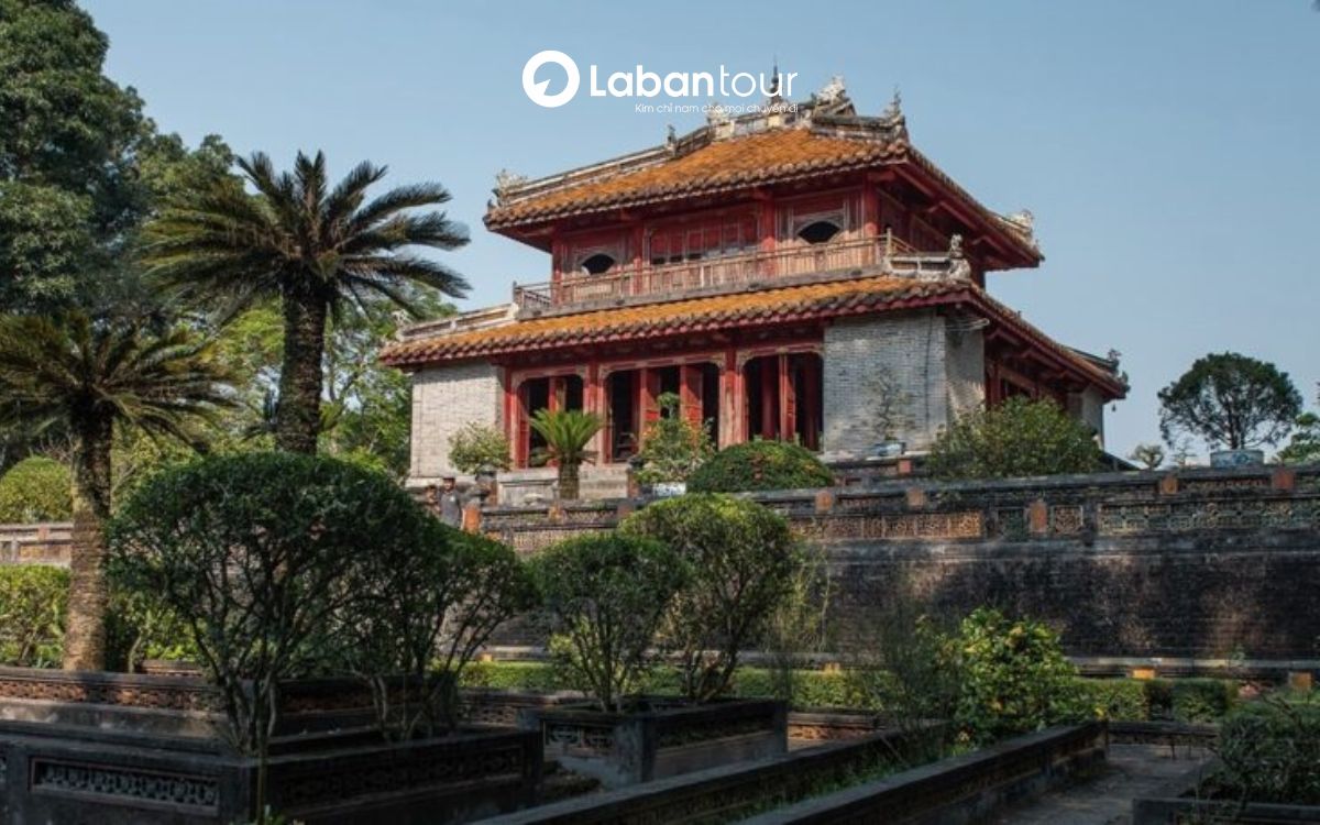 các lăng tẩm ở Huế