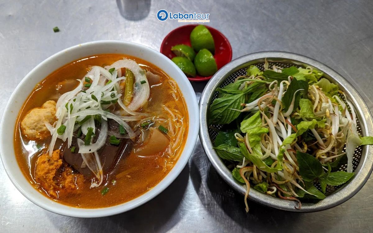 du lịch huế tháng 10