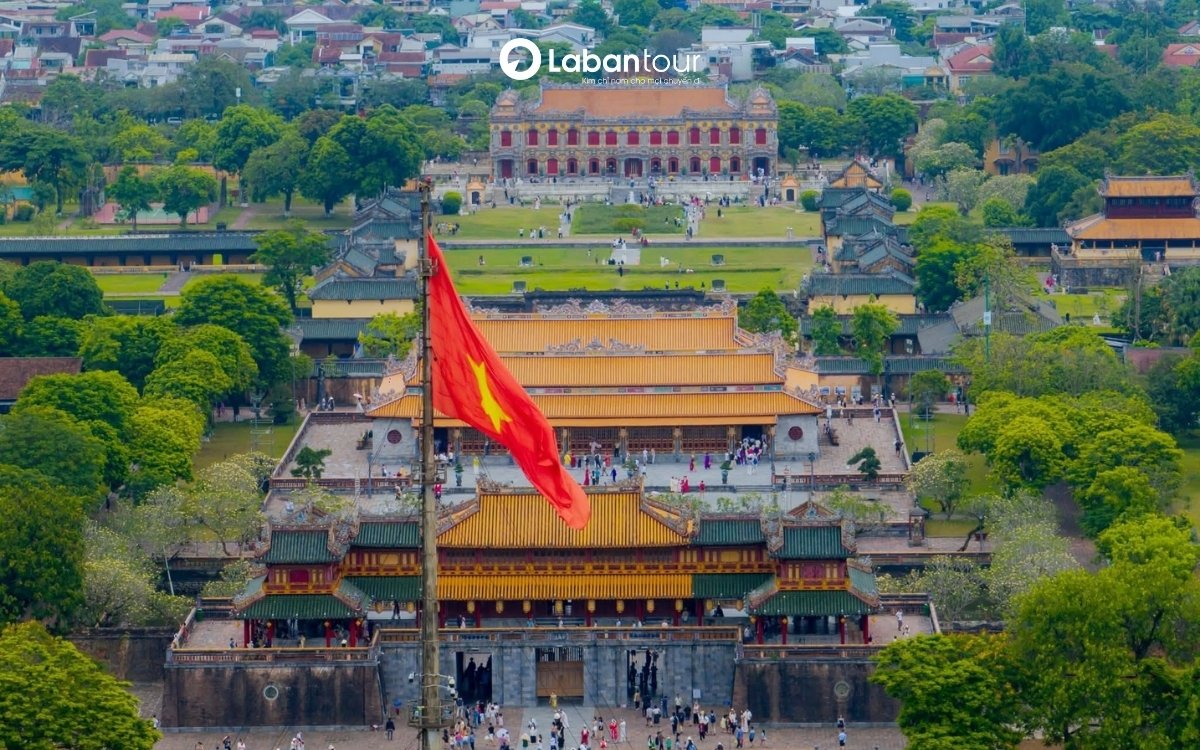 Toàn cảnh Đại Nội Huế từ trên cao