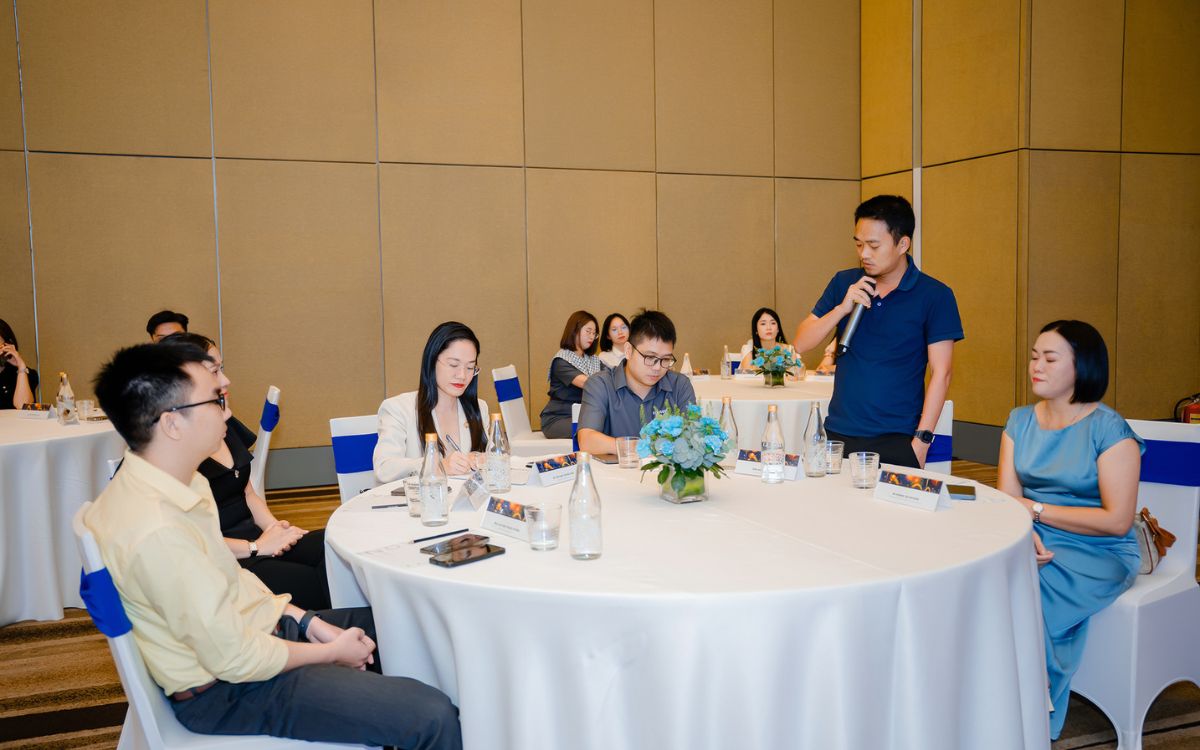CEO Nguyễn Văn Khai chia sẻ tại buổi tổng kết và vinh danh DIFF2026