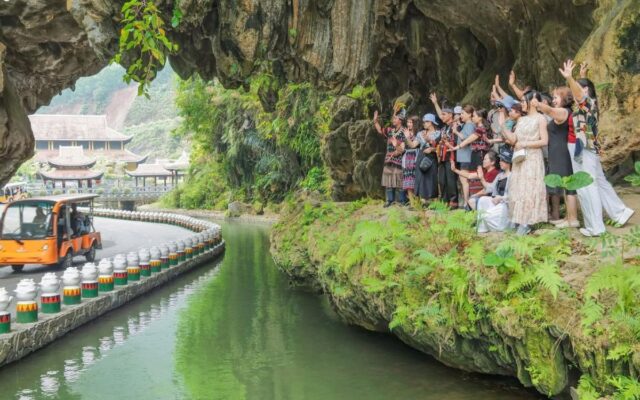 Cổng trời Đông Giang miễn phí vé ngay 30/7