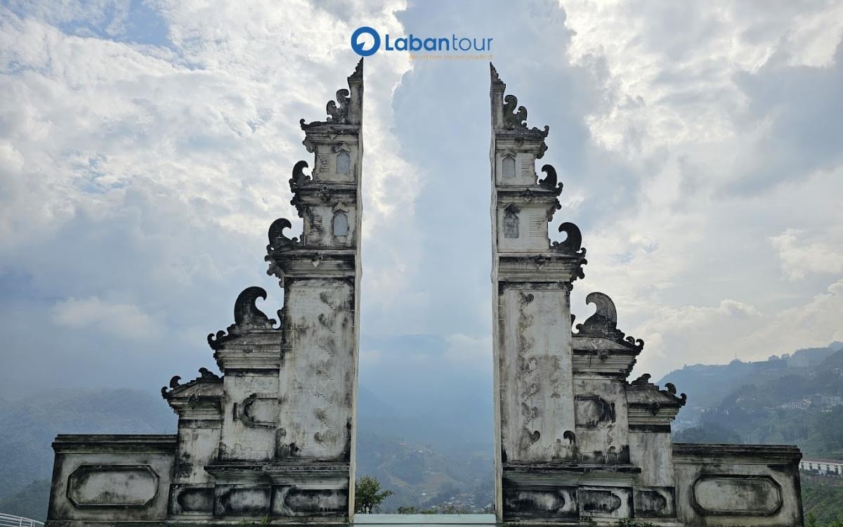 Săn mây tại cổng trời Ô Quy Hồ chi phí đi sapa 2 ngày 1 đêm