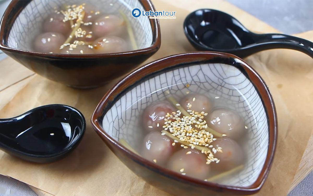 Chè bột lọc heo quay du lịch huế tháng 11