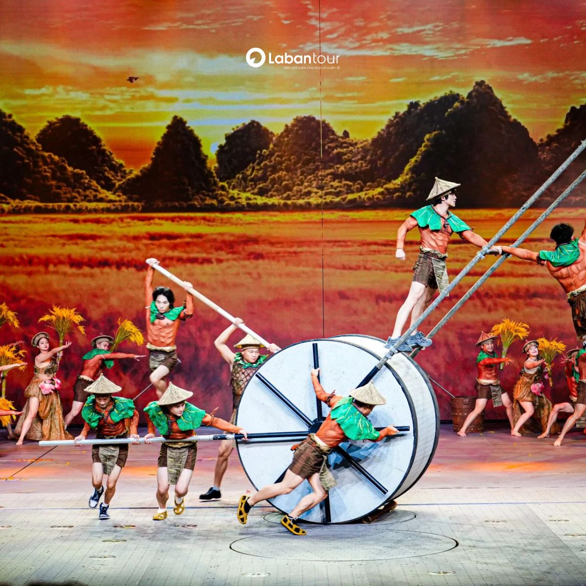 Vé Show Đất Nước Thiên Hùng Ca